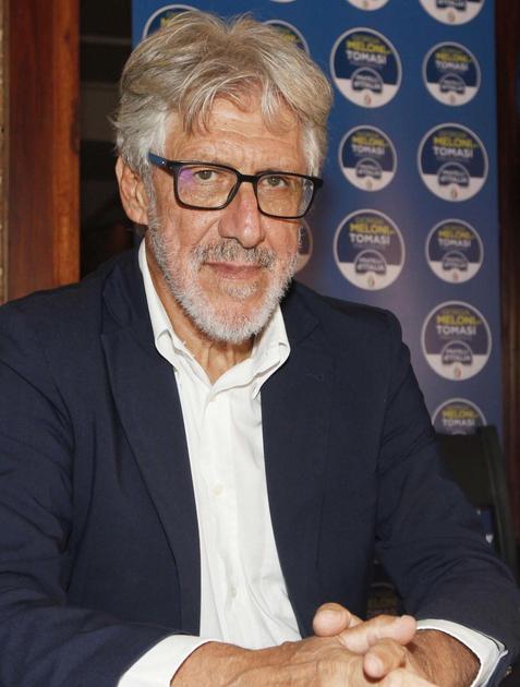 Tucci (FdI) apre il quartier generale: "Sarà un vero punto di riferimento" Tucci (FdI) apre il quartier generale: "Sarà un vero punto di riferimento"