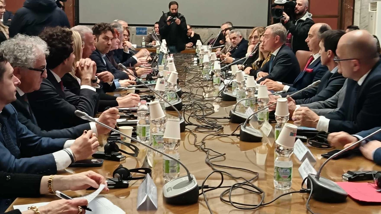I manager Ilyas Kil, direttore delle Operazioni Industriali, con il direttore Risorse umane Fabio Colombo e il direttore Relazioni esterne Maurizio Sberna I manager Ilyas Kil, direttore delle Operazioni Industriali, con il direttore Risorse umane Fabio Colombo e il direttore Relazioni esterne Maurizio Sberna