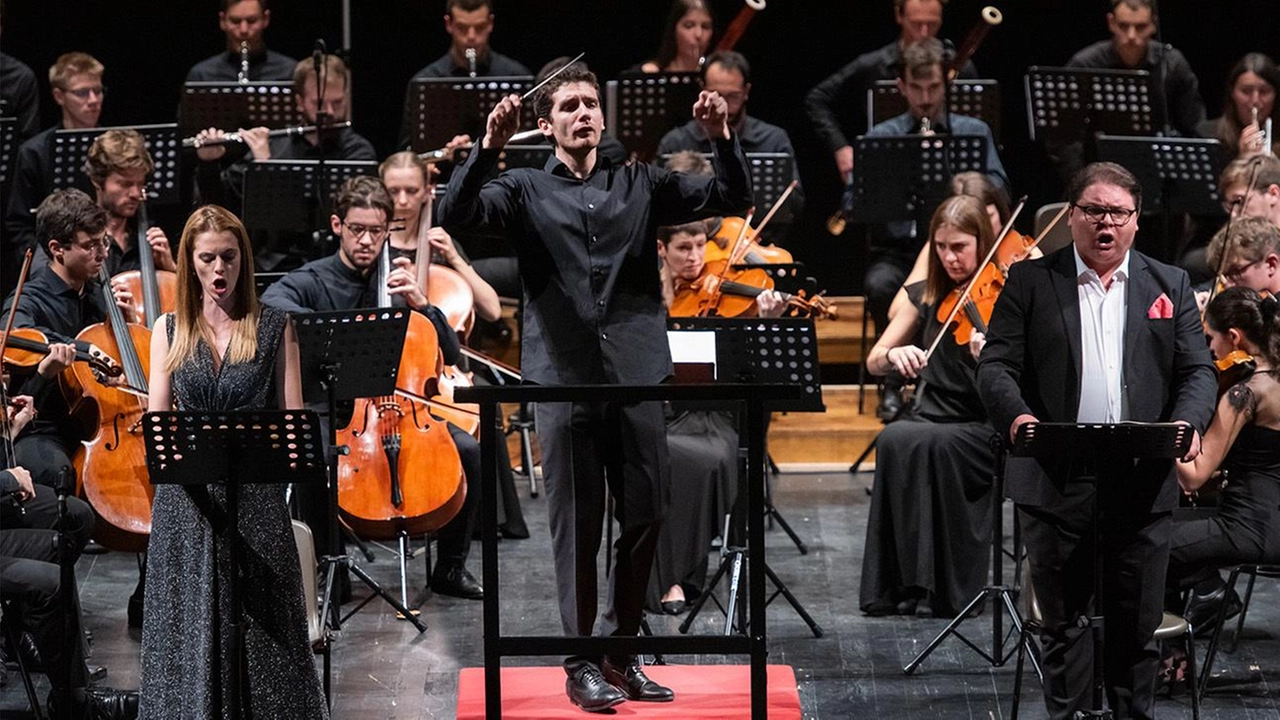 Alcuni dei momenti più belli del bellissimo concerto di venerdì sera ai Rinnovati Alcuni dei momenti più belli del bellissimo concerto di venerdì sera ai Rinnovati