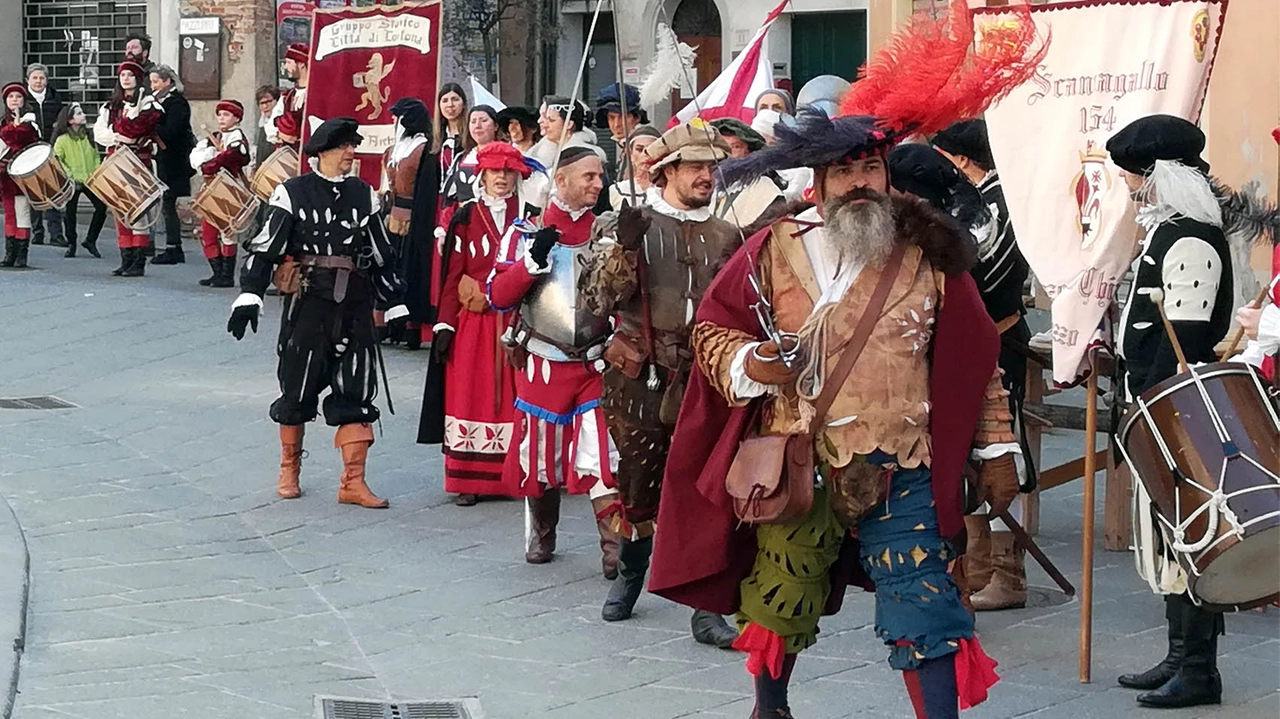 Marciano della Chiana rivive il 1554 con la rievocazione della presa del castello