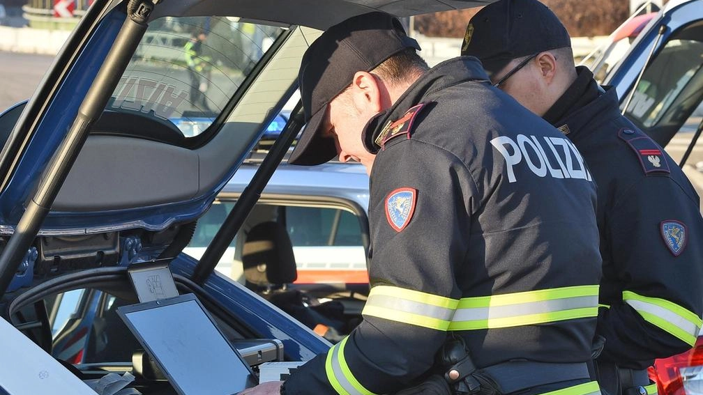 La Polstrada di Empoli ha denunciato l’uomo per resistenza (foto d’archivio