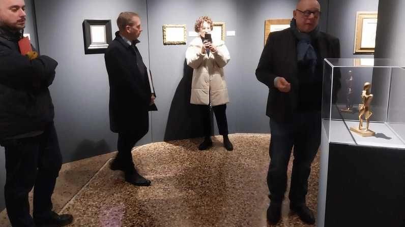Un momento della preview della mostra a San Miniato Un momento della preview della mostra a San Miniato