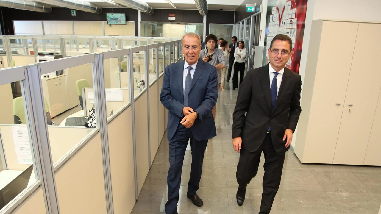 L’amministratore delegato Alessandro Fabbroni (a destra) con il presidente di Sesa, Paolo Castellacci L’amministratore delegato Alessandro Fabbroni (a destra) con il presidente di Sesa, Paolo Castellacci