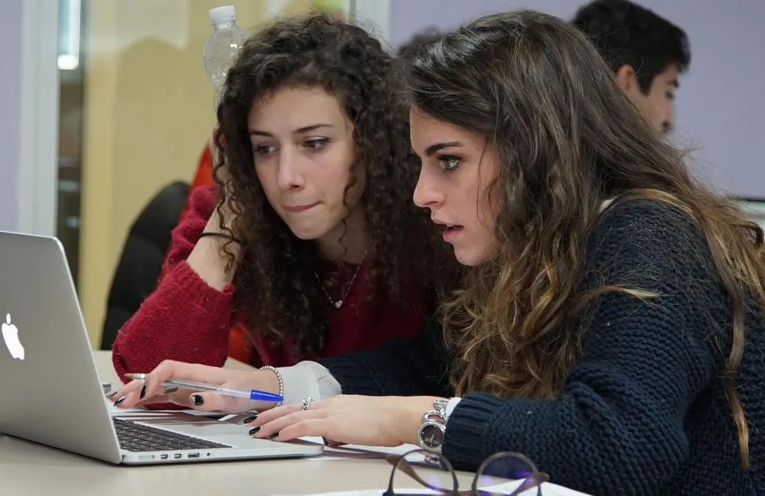 Ora gli atti legali arrivano per email
