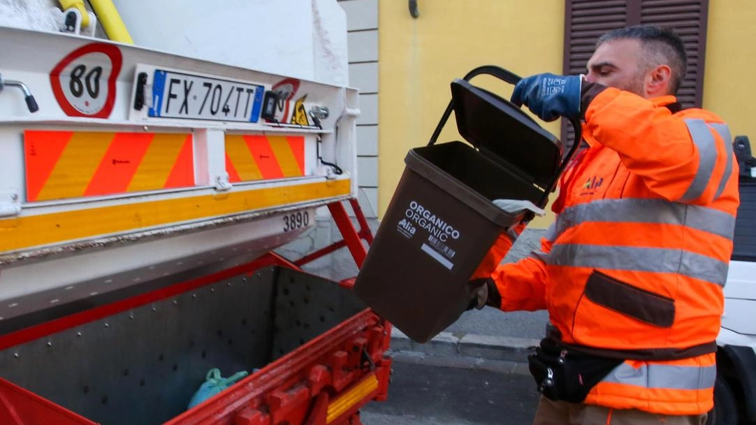 La gestione dei rifiuti sarà tra i tempi portanti del prossimo consiglio comunale. L’opposizione chiede lumi all’amministrazione sull’aumento annunciato dell’8,4% . .