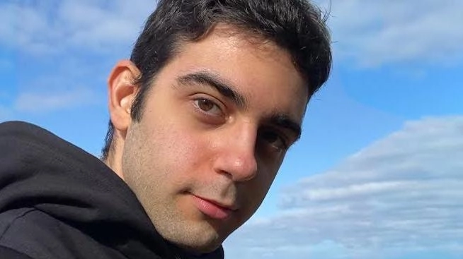 Un’immagine della vittima, Fabrizio Francesco Mannino, conosciuto come Xedra Era un noto influencer nell’ambiente motociclistico e viveva a Termini Imerese, in provincia di Palermo Un’immagine della vittima, Fabrizio Francesco Mannino, conosciuto come Xedra Era un noto influencer nell’ambiente motociclistico e viveva a Termini Imerese, in provincia di Palermo