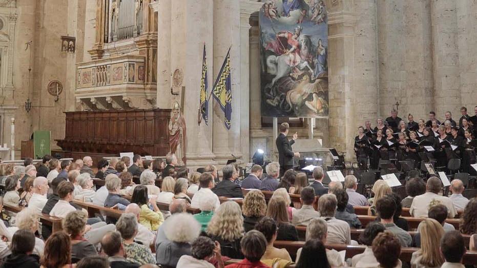 L’Orchestra della Valdichiana al debutto. Concerto di Primavera a San Biagio L’Orchestra della Valdichiana al debutto. Concerto di Primavera a San Biagio