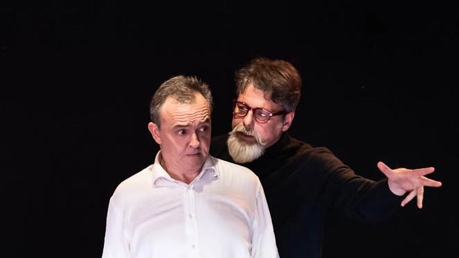 Nell’ambito di “Atto III°”, la stagione del teatro Clitunno questa sera alle 21.15 spazio alla commedia con “Diario di un... Nell’ambito di “Atto III°”, la stagione del teatro Clitunno questa sera alle 21.15 spazio alla commedia con “Diario di un...