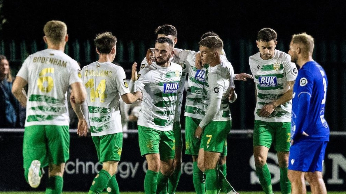 I giocatori di New Saints festeggiano un gol (Foto social del club gallese)