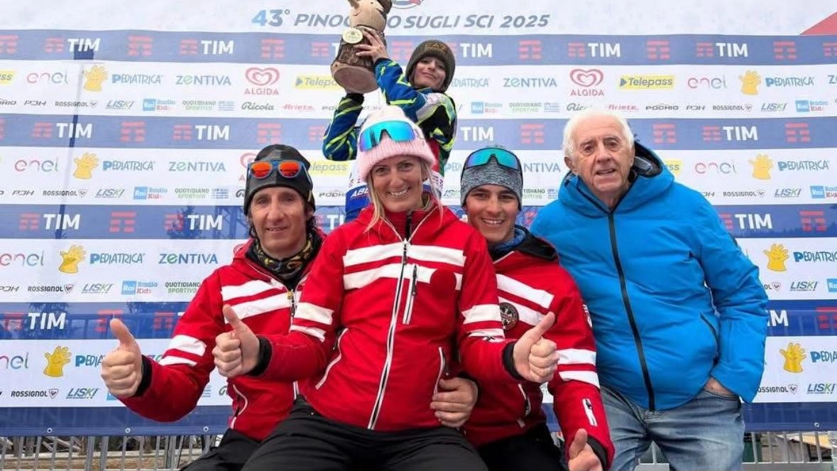 Ottimi risultati quest’anno al Pinocchio sugli sci per lo Sci Club Doganaccia, nella foto. Sergio Ceccarelli (primo da destra) e Ronnie Ceccarelli (primo da sinistra)