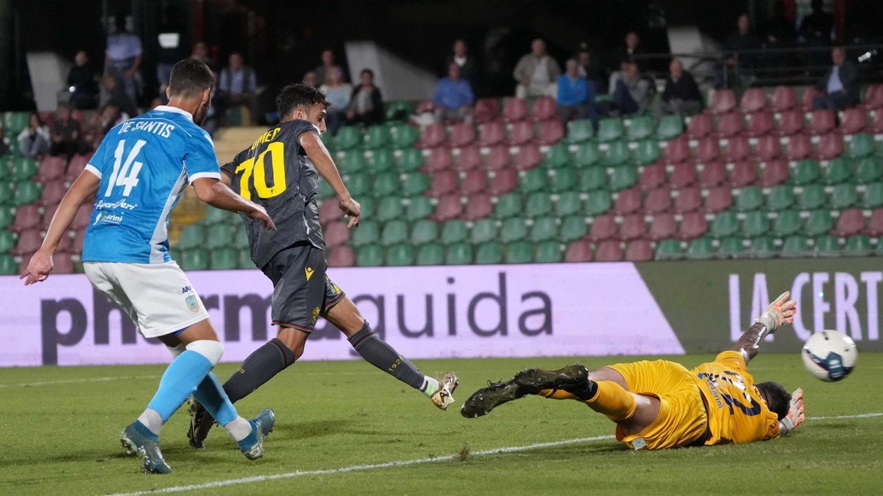La rete di Romeo che è valsa il raddoppio per la Ternana La rete di Romeo che è valsa il raddoppio per la Ternana
