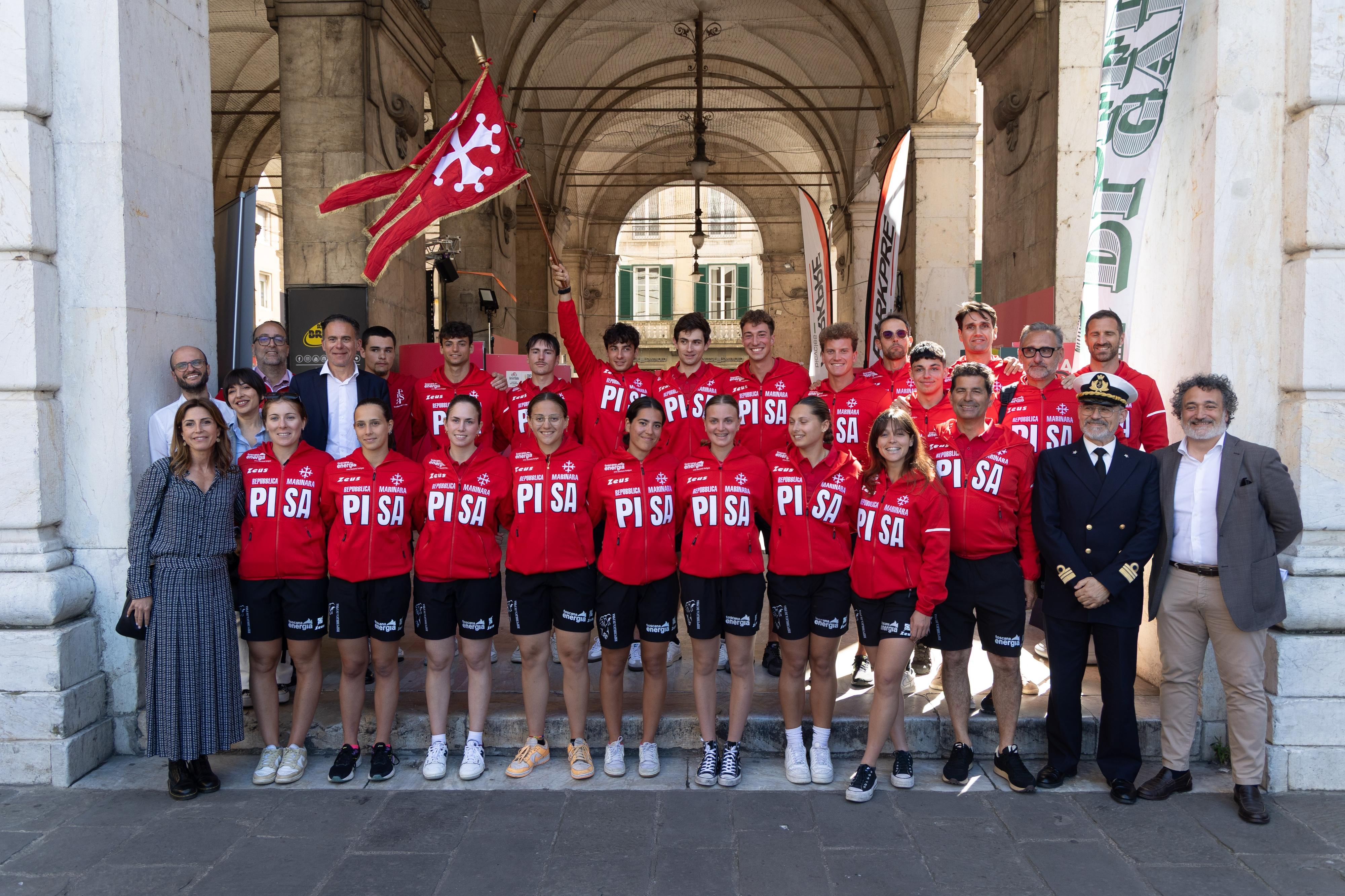 regata repubbliche marinare gli equipaggi del galeone rosso in acqua ad amalfi da Lanazione.it regata repubbliche marinare gli equipaggi del galeone rosso in acqua ad amalfi