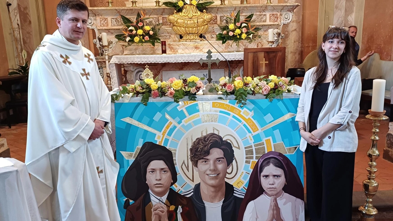 Caterina Mari con don Elia e il quadro