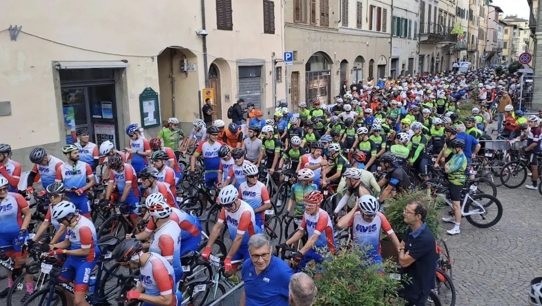 La carica dei 600, successo straordinario per la cicloturistica Avis città di Montevarchi