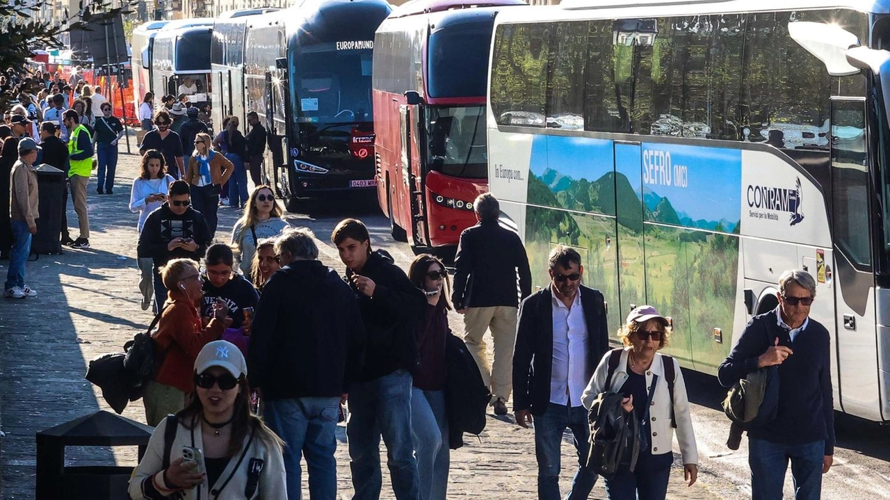 Le associazioni di categoria chiedono un confronto . Le associazioni di categoria chiedono un confronto .