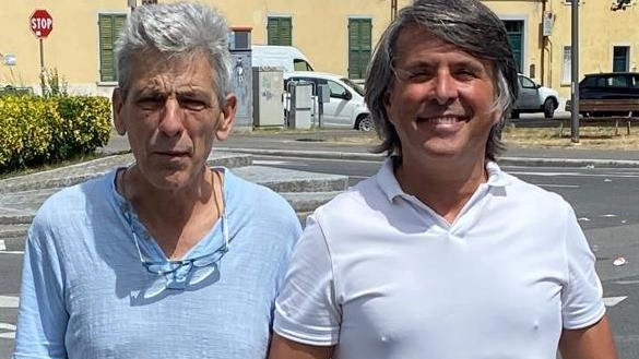 L’amministratore unico di Retiambiente Carrara Fabrizio Volpi (a sinistra) con il nuovo direttore generale Walter Bresciani Gatti, che già dirige Ersu e Lunigiana ambiente L’amministratore unico di Retiambiente Carrara Fabrizio Volpi (a sinistra) con il nuovo direttore generale Walter Bresciani Gatti, che già dirige Ersu e Lunigiana ambiente