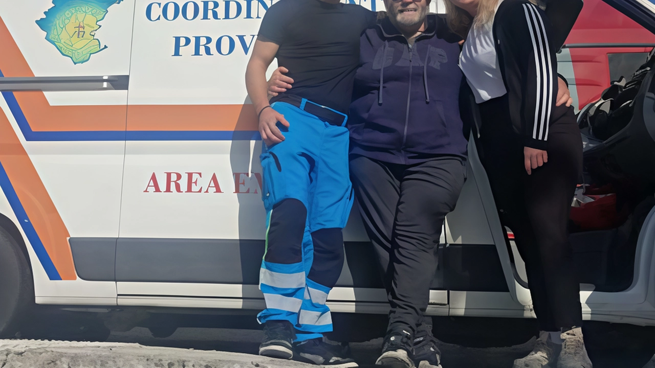 Articolo su volontari aretini che portano aiuti a zone colpite da alluvione in Spagna. Christian Dell’Avanzato racconta l'esperienza e l'impegno nel fornire beni di prima necessità. Articolo su volontari aretini che portano aiuti a zone colpite da alluvione in Spagna. Christian Dell’Avanzato racconta l'esperienza e l'impegno nel fornire beni di prima necessità.