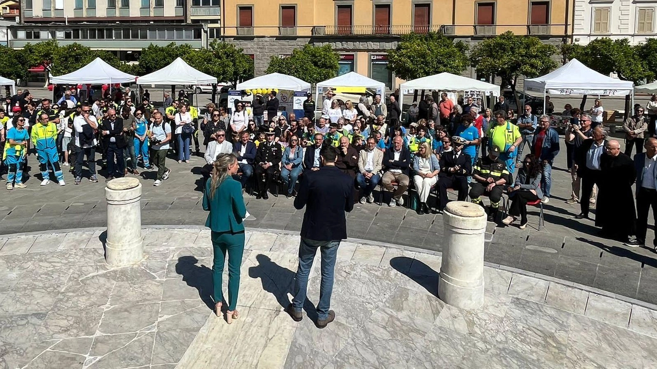 Luce sui ‘Donatori di speranza’. Una rete di solidarietà in piazza con l’esercito dei volontari
