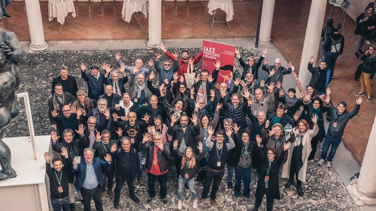Una foto dell'assemblea di I-Jazz Una foto dell'assemblea di I-Jazz