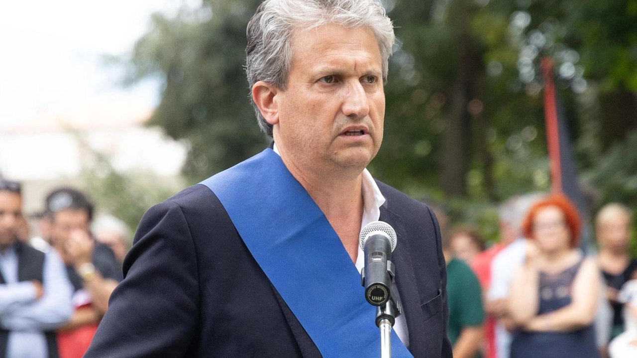 Il presidente della Provincia di Pisa Massimiliano Amgori (. foto Del Punta. ) che ha spiegato che l’Ente si farà carico del servizio Il presidente della Provincia di Pisa Massimiliano Amgori (. foto Del Punta. ) che ha spiegato che l’Ente si farà carico del servizio