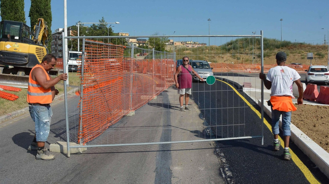 Duro attacco degli industriali sui ritardi nella realizzazione delle infrastrutture Duro attacco degli industriali sui ritardi nella realizzazione delle infrastrutture