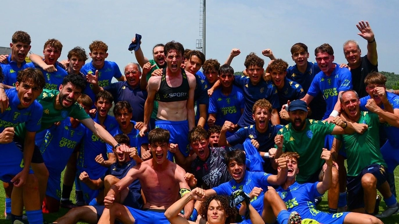 L’Empoli Under 16 è pronto a scrivere la storia. Dopo una stagione esaltante, gli azzurrini di mister Dario Alberto Polverini... L’Empoli Under 16 è pronto a scrivere la storia. Dopo una stagione esaltante, gli azzurrini di mister Dario Alberto Polverini...