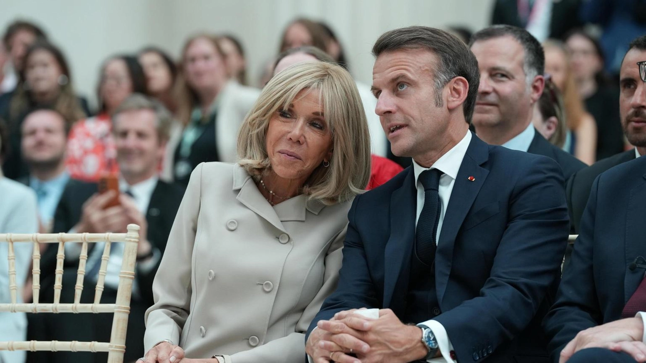 Coppia presidenziale denuncia influencer per diffamazione Coppia presidenziale denuncia influencer per diffamazione