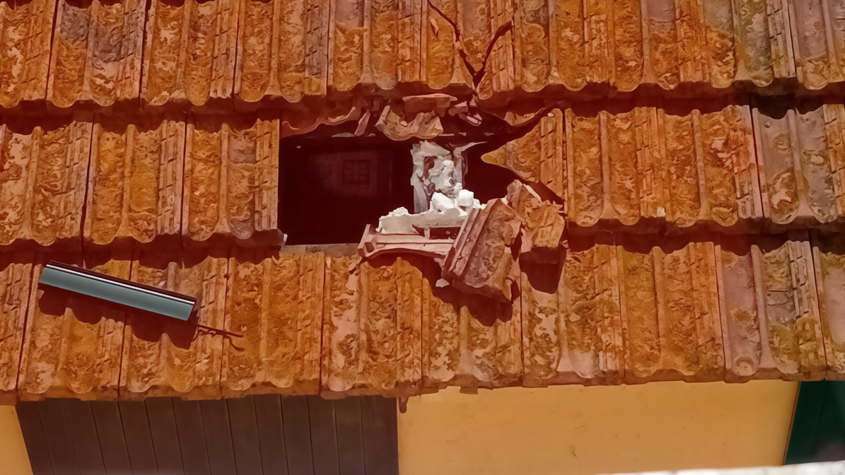 Brutta avventura per tre anziani residenti nella zona di via Fucini, ad Albinia. Uno di loro, un uomo di ottant’anni,... Brutta avventura per tre anziani residenti nella zona di via Fucini, ad Albinia. Uno di loro, un uomo di ottant’anni,...