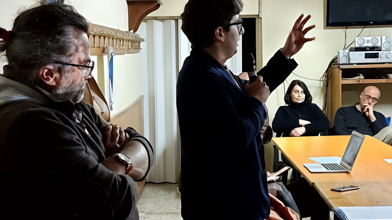 Lo scorso aprile l’assemblea degli abitanti di Bruscoli per dire no all’impianto eolico
