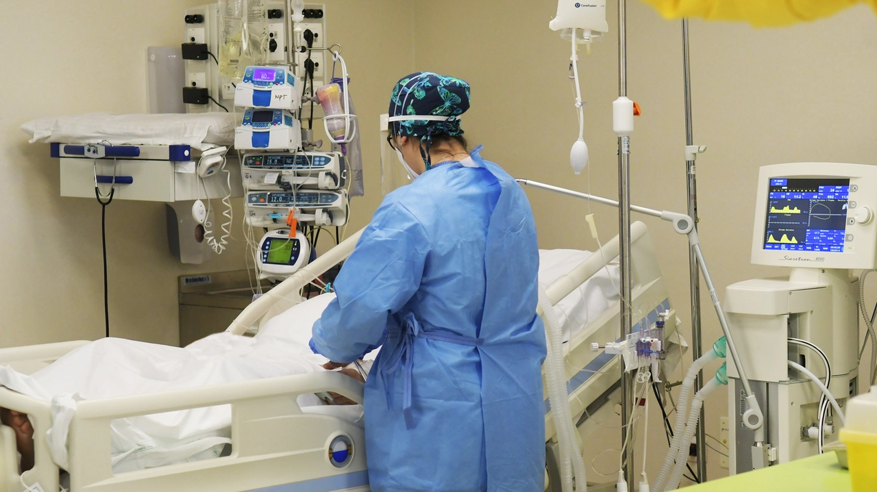 Un ospedale in una foto di repertorio (Ansa)