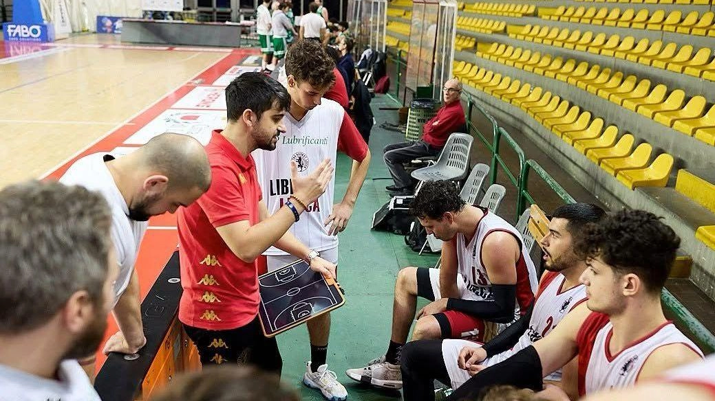 Piochi ha avvisato i suoi sulla difficoltà di domani sera. Ma la Libertas ci crede Piochi ha avvisato i suoi sulla difficoltà di domani sera. Ma la Libertas ci crede