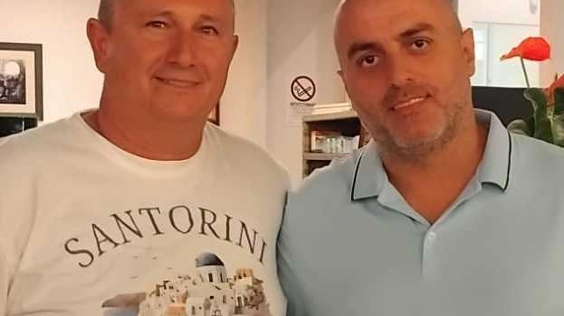 A sinistra l’imprenditore albanese Florjan Kerci insieme al cuoco greco Nasho Elis che sbarcano a Marina di Massa