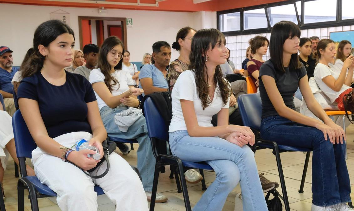 ’Credo negli esseri umani’. Mano tesa al corpo docenti contro l’emorragia di iscritti