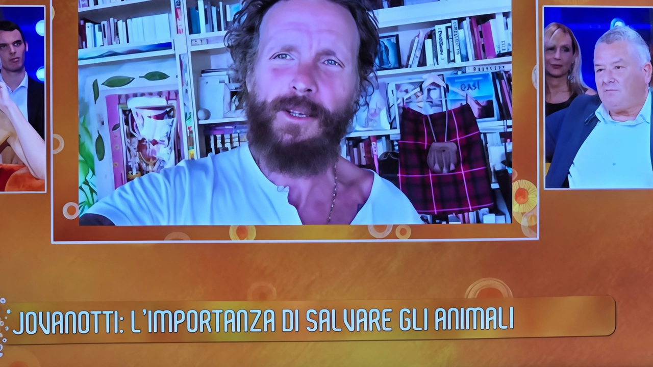 Il veterinario castiglionese ha portato il suo libro con storie toccanti e divertenti. Durante l’ospitata è stata presentata un clip dove il cantante ha elegiato la sua bravura. Il veterinario castiglionese ha portato il suo libro con storie toccanti e divertenti. Durante l’ospitata è stata presentata un clip dove il cantante ha elegiato la sua bravura.