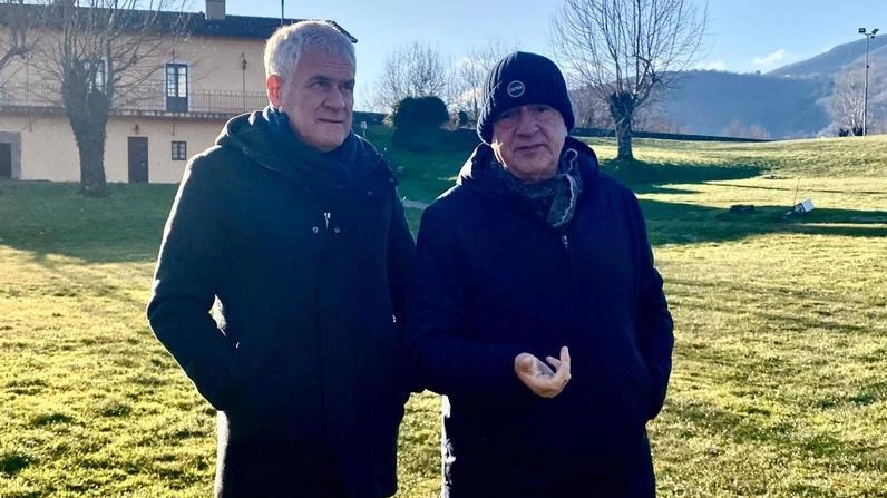 Marcello Pierucci e il sindaco di Castelnuovo Tagliasacchi Marcello Pierucci e il sindaco di Castelnuovo Tagliasacchi