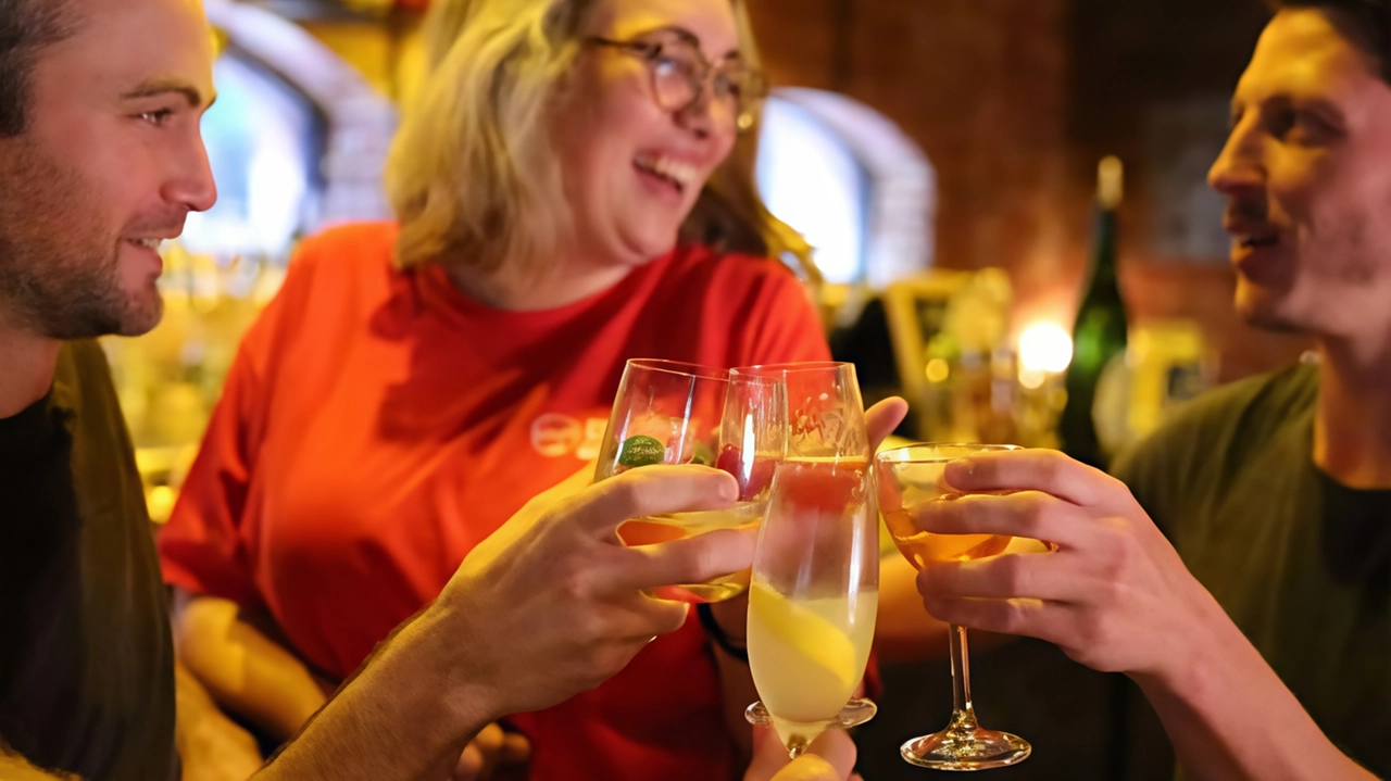 Giro tra i pub e i monumenti di Firenze alternando la storia con i tour alcolici Giro tra i pub e i monumenti di Firenze alternando la storia con i tour alcolici