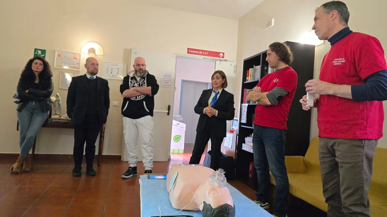 Un momento della donazione Un momento della donazione
