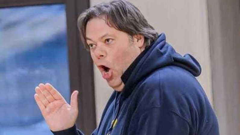 L’esperto allenatore livornese analizza le squadre nostrane in B Nazionale "La T Gema e Fabo hanno alzato l’asticella, ma occhio: la concorrenza c’è. Per il Dany l’insidia maggiore sarà il cambiamento della routine quotidiana". L’esperto allenatore livornese analizza le squadre nostrane in B Nazionale "La T Gema e Fabo hanno alzato l’asticella, ma occhio: la concorrenza c’è. Per il Dany l’insidia maggiore sarà il cambiamento della routine quotidiana".