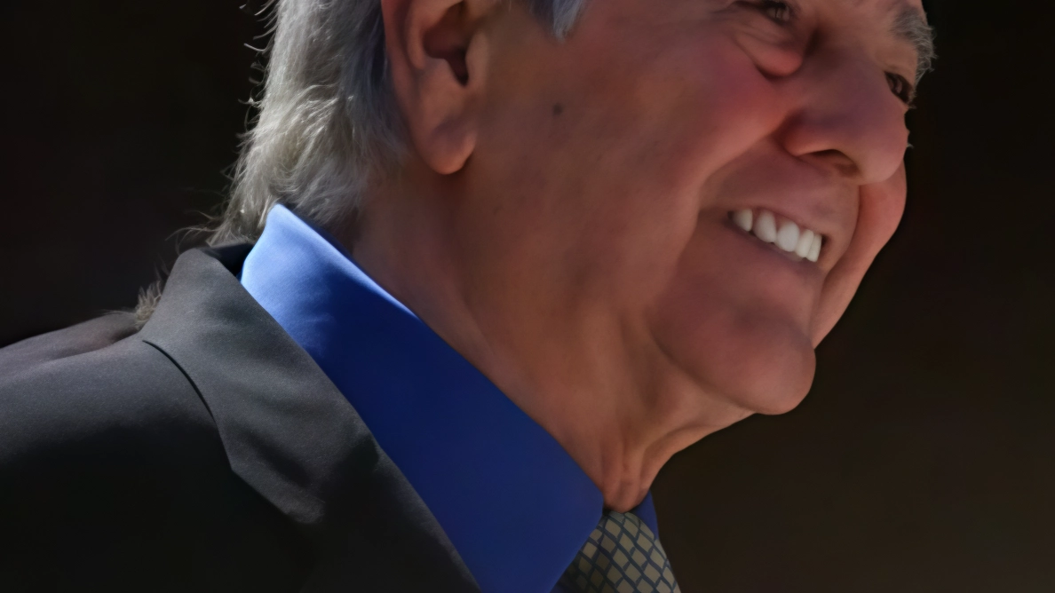 Il professor Ferruccio Terrosi, stimato pediatra e docente universitario, viene ricordato con profondo cordoglio per la sua scomparsa a Grosseto. La sua eredità nel campo della medicina e della cultura viene celebrata. Il professor Ferruccio Terrosi, stimato pediatra e docente universitario, viene ricordato con profondo cordoglio per la sua scomparsa a Grosseto. La sua eredità nel campo della medicina e della cultura viene celebrata.