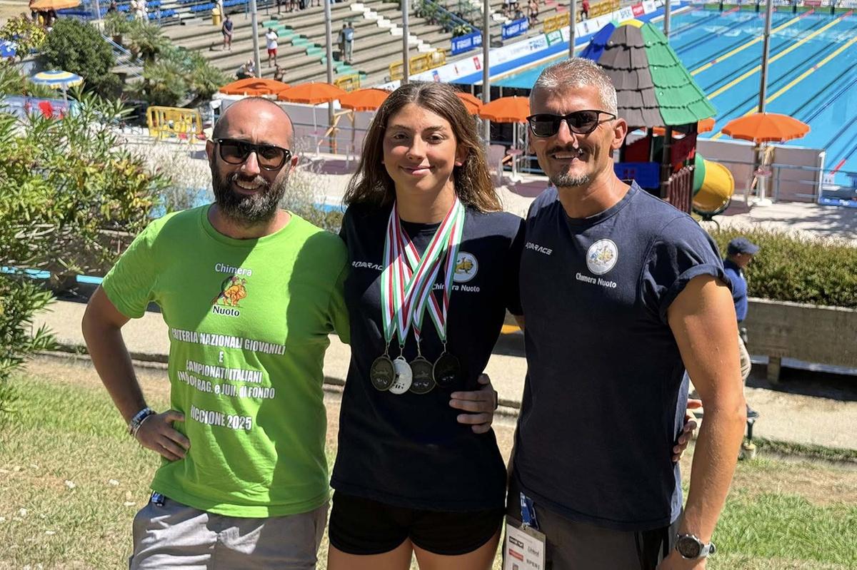 La Chimera Nuoto festeggia quattro medaglie ai Campionati Italiani Estivi Giovanili