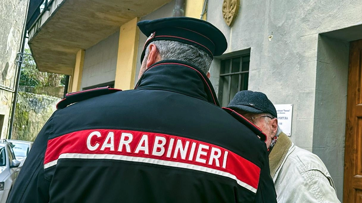 Raffica di telefonate. Sui fissi. E sui cellulari. "Per fortuna nessuno dei nostri cittadini è caduto nella trappola del finto... Raffica di telefonate. Sui fissi. E sui cellulari. "Per fortuna nessuno dei nostri cittadini è caduto nella trappola del finto...
