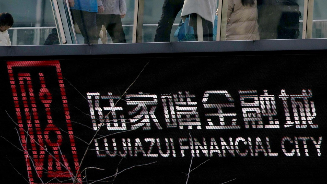 I mercati cinesi aprono la seduta poco mossi I mercati cinesi aprono la seduta poco mossi