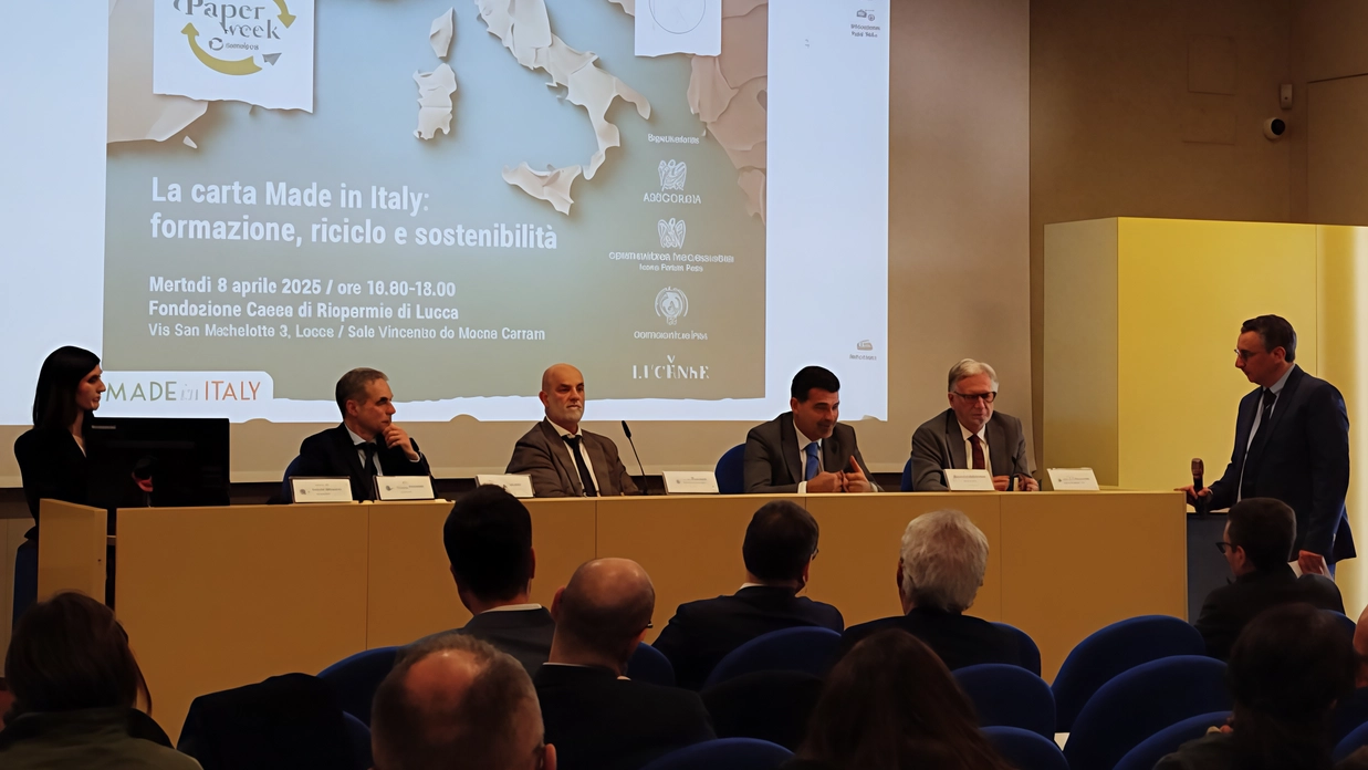Un momento del convegno che si è tenuto all’interno di Paper Week
