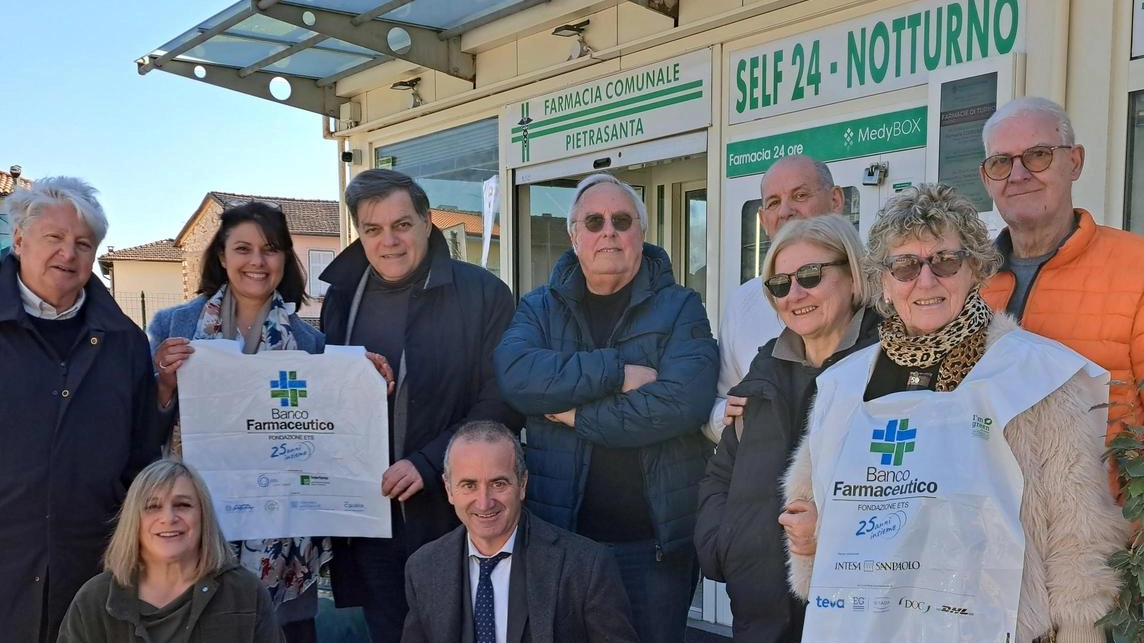 Unire le forze per aiutare il prossimo. È questo lo spirito della sinergia che vede protagonisti l’Azienda speciale farmaceutica e... Unire le forze per aiutare il prossimo. È questo lo spirito della sinergia che vede protagonisti l’Azienda speciale farmaceutica e...