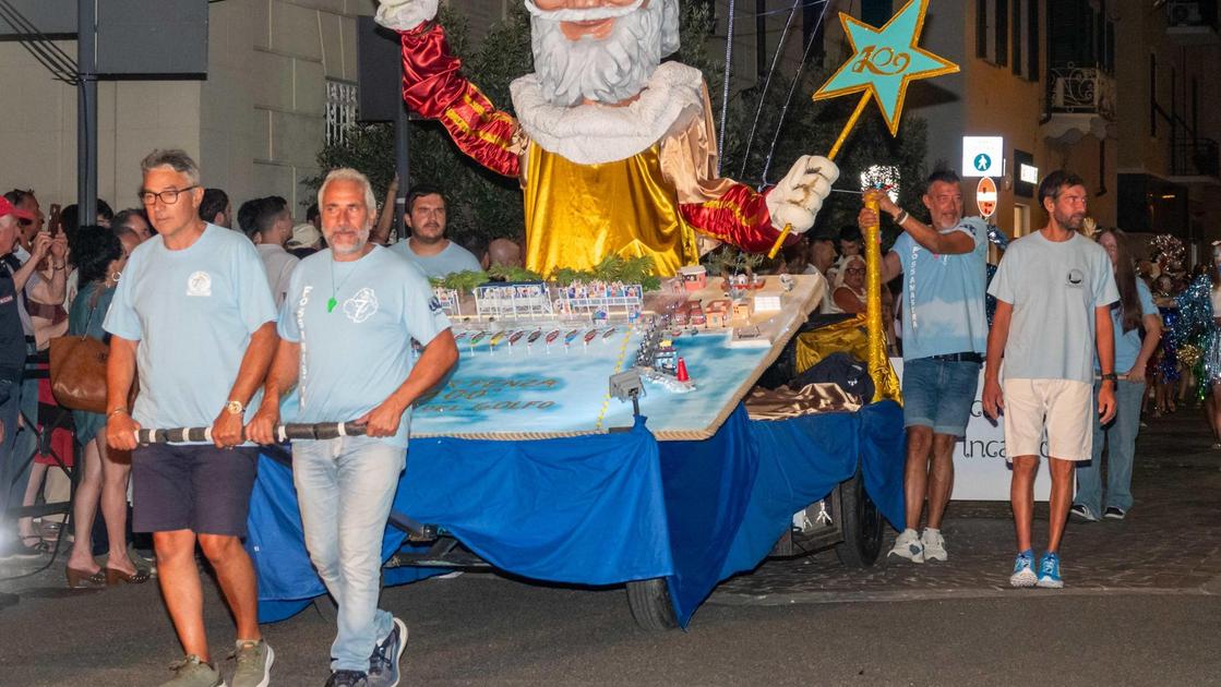 https://www.lanazione.it/image-service/view/acePublic/alias/contentid/YWE1ZTI1YTEtYjdkMC00/0/sfilata-spettacolo-tra-storie-sprugoline-orgoglio-borgataro-e-festa-al-re-palio.jpeg?f=16:9&w=1200&h=630