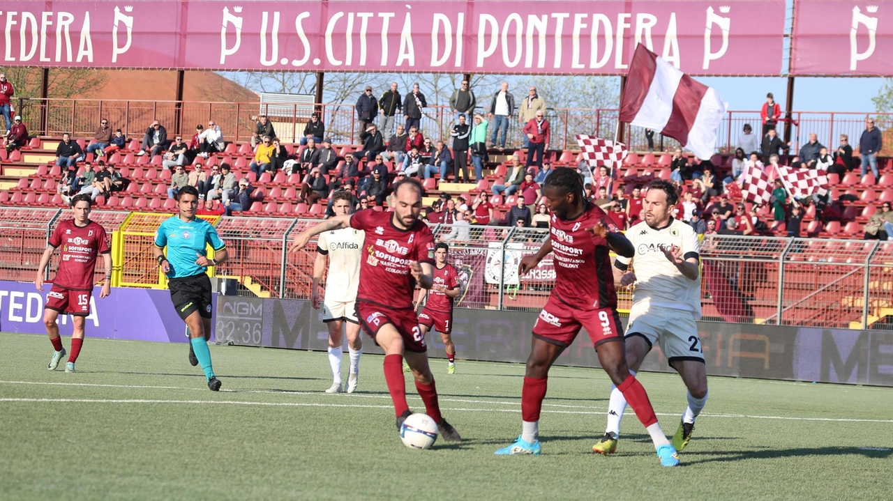Ponedera, nuovo ds: "Giocatori in scadenza? Ricevuta nessuna disponibilità" . Ponedera, nuovo ds: "Giocatori in scadenza? Ricevuta nessuna disponibilità" .