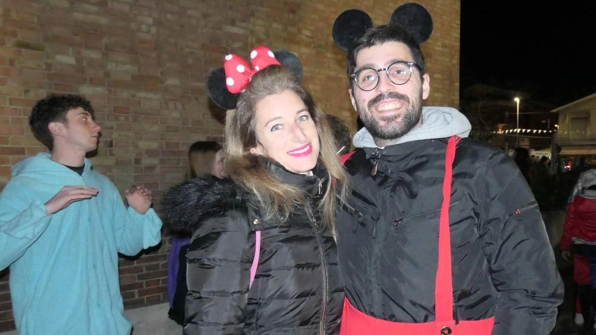 Il rione Marco Polo chiude stasera dopo le prime due serate di festa nella piazza della chiesa di don Bosco Il rione Marco Polo chiude stasera dopo le prime due serate di festa nella piazza della chiesa di don Bosco