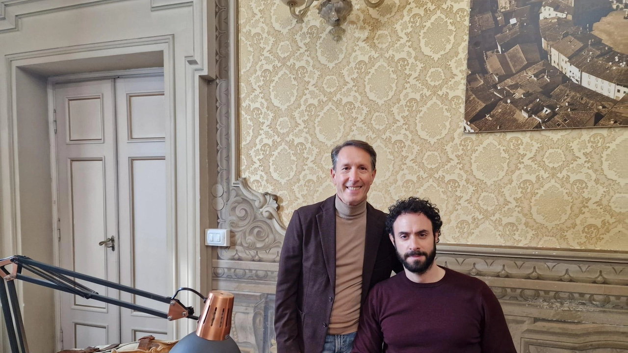Ieri i primi ciak nel palazzo del Comune con l’attore protagonista Alessio Vassallo Ieri i primi ciak nel palazzo del Comune con l’attore protagonista Alessio Vassallo
