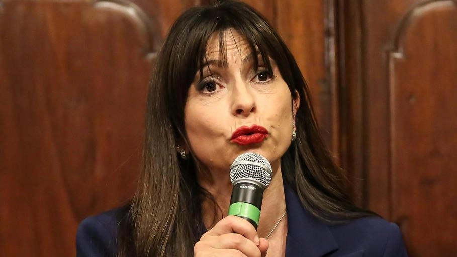 La governatrice Proietti tiene segreti i nomi degli assessori. Confermata la prima seduta della XII Legislatura. La governatrice Proietti tiene segreti i nomi degli assessori. Confermata la prima seduta della XII Legislatura.