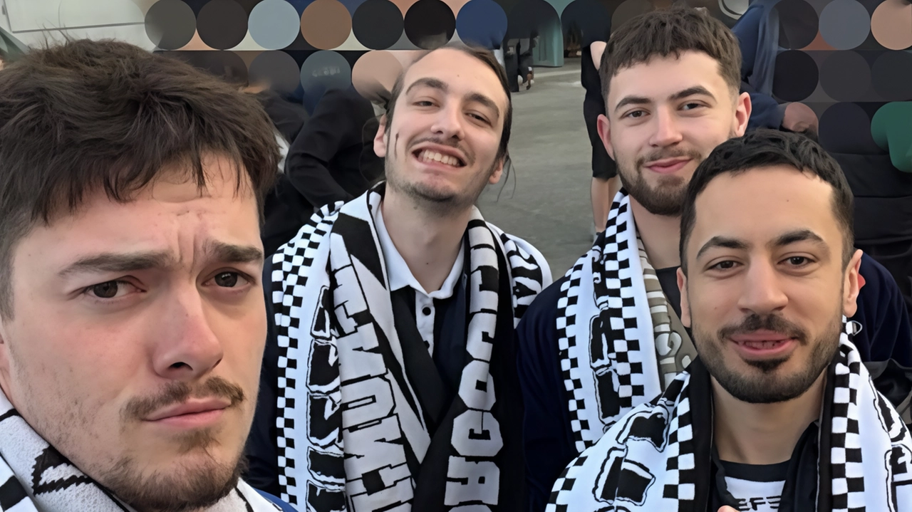 Tifosi francesi da Lione sostengono Spezia e Olympique Lyonnais. Sperano nel ritorno in Serie A delle Aquile. Tifosi francesi da Lione sostengono Spezia e Olympique Lyonnais. Sperano nel ritorno in Serie A delle Aquile.